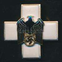 Német 3. Birodalom/II.Világháború "Német Népgondozásért kitüntetés 2. osztály" kitűző gyűjtői replika T:1 German Third Reich/World War II "German Social Welfare award 2nd class" badge replica C:Unc