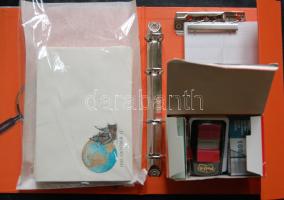 Vegyes tétel: 45 db használatlan alkalmi boríték + új jegyzettartó gyűrűs mappa + kis doboznyi irodai tétel, benne post-it, filctoll, tűzőkapocs, cellux + bontatlan utazó magyar kártya