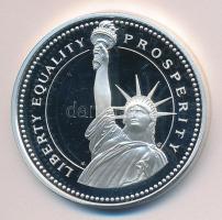 Szabó Géza (1939-) 2009. "Barack Obama" Ag(0.999) emlékérem (20g/35mm) dísztokban, tanúsít...