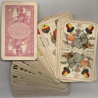 1917. Hadsegélyezési hivatal magyar kártya 32 db-os csomag Kóber Leo rajzaival, Piatnik kiadás/ Spielkarten mit Kriegsszenen von K.u.K. Kriegshilfsbüro, sign:Kober, Kartenfabrik Piatnik, Selten!