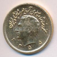 Irán 1976. 1P Au (8.136g) T:2
Iran 1976. 1 Pahlavi Au (8.136g) C:XF
