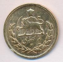 Irán 1975. 1/2P Au (4.068g) T:2/2- ph. Iran 1975. 1/2 Pahlavi Au (4.068g) C:XF/VF edge error