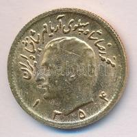 Irán 1975. 1/2P Au (4.068g) T:2/2- ph.
Iran 1975. 1/2 Pahlavi Au (4.068g) C:XF/VF edge error