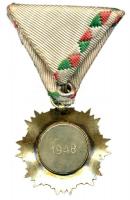 1948. "Kossuth-érdemrend III. osztálya" kitüntetés, hátlapon negatív nyomású "1948&qu...