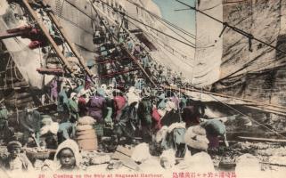Nagasaki harbour, coaling on a ship (EK)