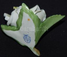 Kézzel festett sorszámozott jelzett herendi porcelán rózsa hibátlan állapotban /
Handpainted numbere...