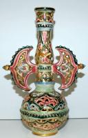 XIX. század vége: Kézzel festett aranyozott gyönyörű áttört Fischer János Budapest jelzésű Herendi fajansz díszkancsó fülekkel hibátlan állapotban / Handpainted gold plated pierced Herend faience jug in flawless condition 19,5cm