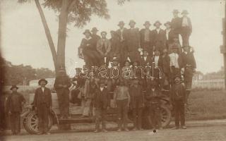 Automobile, workers group photo
