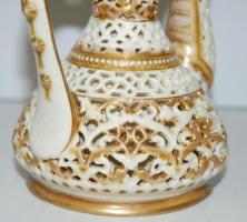 1800-as évek vége: Kézzel festett török díszítésű Zsolnay duplafalú áttört fajansz váza benyomott Zs...