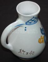 Vegyes porcelán tétel jobb darabokkal, benne Herendi cipőcske, Zsolnay salátástál, Hollóházi porcelá...