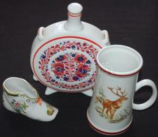 Vegyes porcelán tétel jobb darabokkal, benne Herendi cipőcske, Zsolnay salátástál, Hollóházi porcelá...
