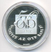 Kiss István (1927-) 1999. "50 éves az OTP" Ag(0.999) emlékérem dísztokban (31,1g/42,5mm) T...