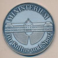 Németország DN &quot;Baden Württemberg Kulturális és Sport Minisztérium&quot; fém emlékérem dísztokban (80mm) T:2 &lt;br/&gt;Germany ND &quot;Baden Württemberg Ministerium für Kultus und Sport&quot; metal medallion in case C:XF