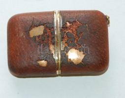 Stowa Convertible elegáns utazóóra bőrborítású tokban, láncra akasztható, kiválóan működik. A hátulj...