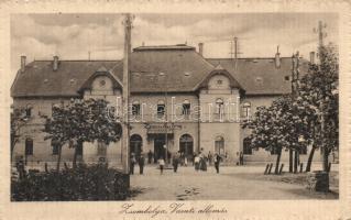 Zsombolya railway station