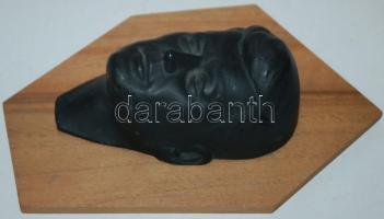 Cca 1965 J.F. Kennedy, bakelit dombormű