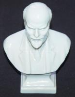 Jelzett, sorszámozott Herendi porcelán Lenin büszt / Herendi porcelain bust of Lenin 17cm