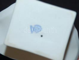 Jelzett, sorszámozott Herendi porcelán Lenin büszt /
Herendi porcelain bust of Lenin 17cm