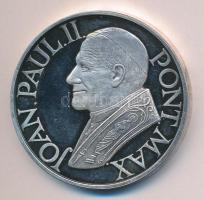 1991. "II. János Pál pápa látogatása Magyarországon" Ag(0.999) emlékérem (31.1g/39mm) T:PP...