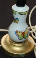 Kézzel festett Victoria avec bord en or-mintás Herendi porcelán lámpa búrával /
Handpainted Herend c...