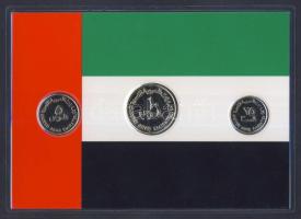 Egyesült Arab Emirátusok 1989-95. 5F, 10F, 25F aranyozva szettben, ismertetővel T:BU United Arab Emirates 1989-95. 5 Fils + 10 Fils + 25 Fils gold-plated in set with information T:BU