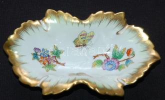 Kézzel festett számozott Victoria avec bord en or mintás jelzett Herendi porcelán tál hibátlan állapotban / Handpainted numbered Herend chinaware bowl in flawless condition 15x9cm