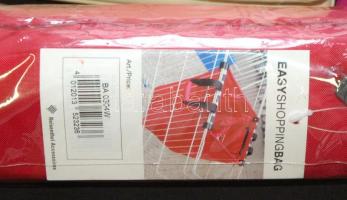 Bolha tétel: 4db klf bevásárlótáska, női bőr kézitáska, stb