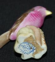 Kézzel festett Herendi jelzett porcelán pinty, hibátlan állapotban, magassága: 6 cm / Handpainted He...