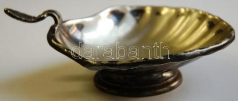 Cca 1900 Szandrik jelzéssel, alpakka, szecessziós kagyló formájú kínálótál, szélessége: 12 cm