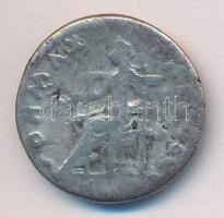 Római Birodalom / Vespasianus 69-79. Denar Ag (2.46g) T:3
Roman Empire / Vespasian 69-79. Denarius A...