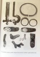 Makkai-Szász: Erdély története napjainkig   I.-III. kötet. Bp., 1988 Akadémiai kiadó. Szép állapotba...