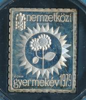 1979. ÁP bélyeg érem "Nemzetközi Gyermekév II." Ag(835) T:PP eredeti ÁPV tokban