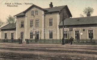 Vágsellye, Sala nad Váhom railway station