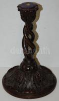Ízlésesen faragott fa lámpatalp (a tetején kis hibával) / 
Nicely carved wooden lamp stand with mino...