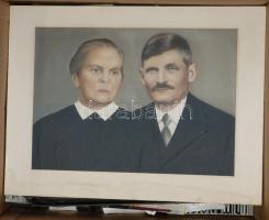 Egy doboz (40×30cm) fotó és negatív, egy darab diavágóval