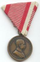 1914. Bronz Vitézségi Érem "Der Tapferkeit" Br érdemérem, mellszalaggal Szign.: Tautenhayn T:2- Hungary 1914. Medal for Bravery, bronze medal with ribbon Sign.: Tautenhayn C:VF