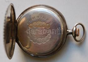 cca 1920 Longines svájci ezüst (Ag) zsebóra elegáns niello-díszítéssel, duplasoros porcelán számlapp...