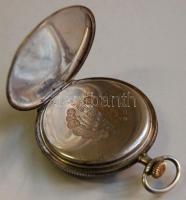 cca 1920 Longines svájci ezüst (Ag) zsebóra elegáns niello-díszítéssel, duplasoros porcelán számlapp...