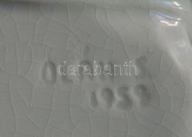 Kőbányai (korábban Drasche) festett porcelán: Oláh Sándor tervezte ülő női akt, jelzett, hibátlan, m...