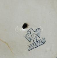 Kézzel festett, jelzett Aquincum porcelán cinke, hibátlan állapotban /
Handpainted Aquincum chinawar...