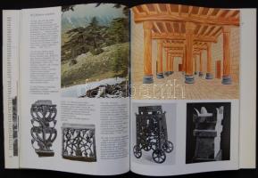 P.R.S. Moorey: Bibliai tájak, a múlt születése, Bp., 1984, Helikon Kiadó, kiadói egészvászon kötésbe...