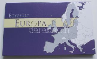"Egyesült Európa" éremtartó kazetta 28db férőhellyel, újszerű állapotban