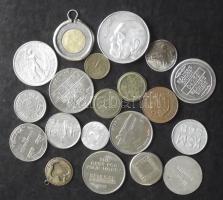 20db különféle zseton, pénzhelyettesítő érme, emlékérem T:2,3