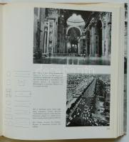 2db építészettel kapcsolatos könyv: Szobrászat és festészet az építőművészetben, A szép emberi körny...