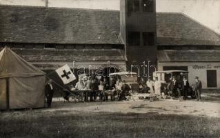 Gmünd firemen and Red Cross medicals