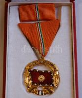 ~1960-70. "A Haza Szolgálatáért" arany (2x) és ezüst fokozata dísztokban + "Szolgálat...