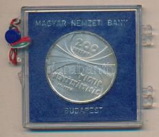 1975. 200Ft Ag "Magyar Tudományos Akadémia" T:BU Eredeti plombált MNB plasztiktokban!