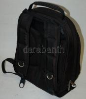 Azona márkájú háromrekeszes hátizsák laptoptartóval, párnázott vállpánttal, használatlan / 
Azona ba...