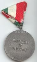 DN. "Magyar Szabadságharcos Világszövetség - 1956.Okt.23. / Pro Patria Et Libertate" jelvé...