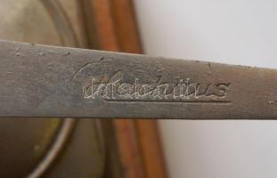 Régi festett fa tálca + 2 db tekerős kávédaráló